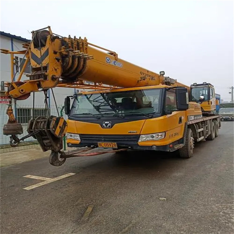 孝南吊车出租保险：全面覆盖，安全无忧