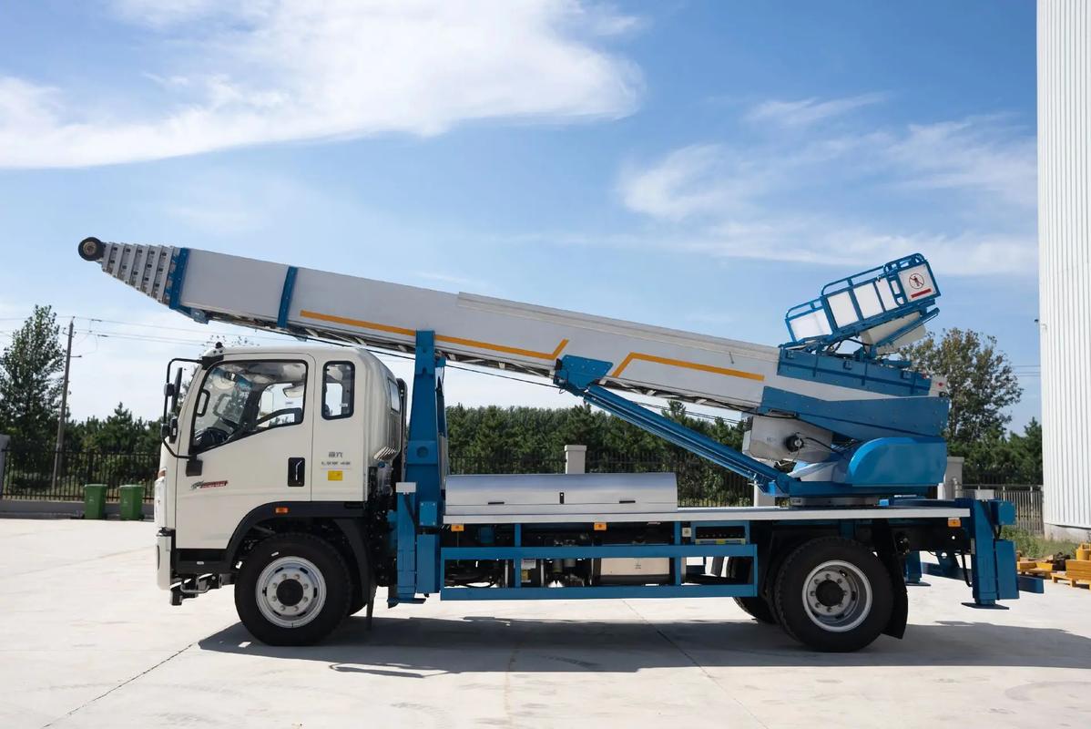 孝南云梯上料车租赁费用