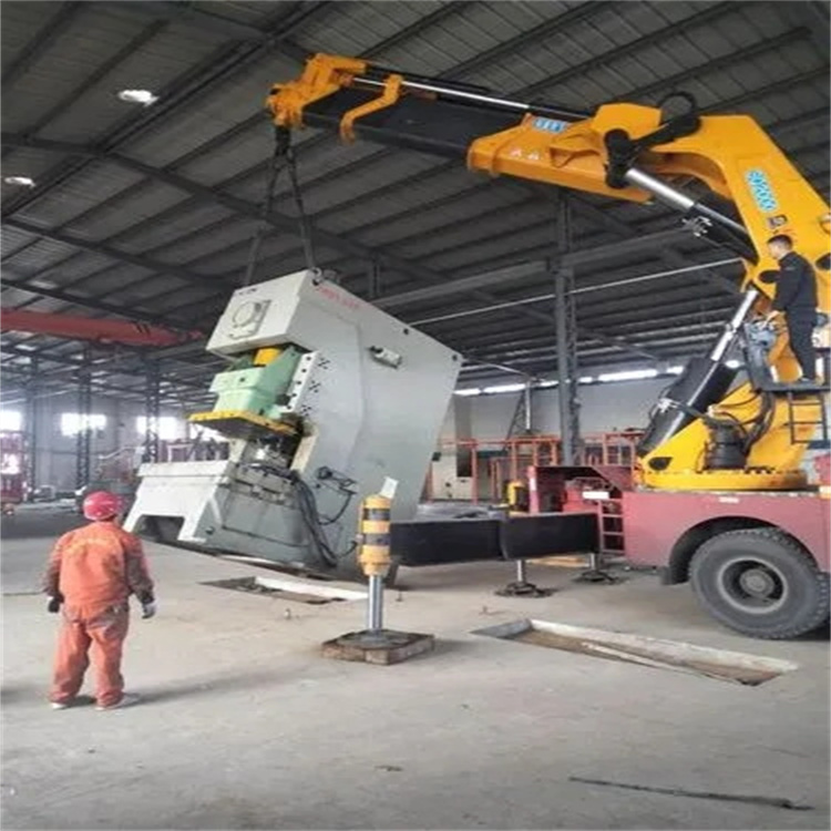 孝南80吨折臂吊车出租附近电话