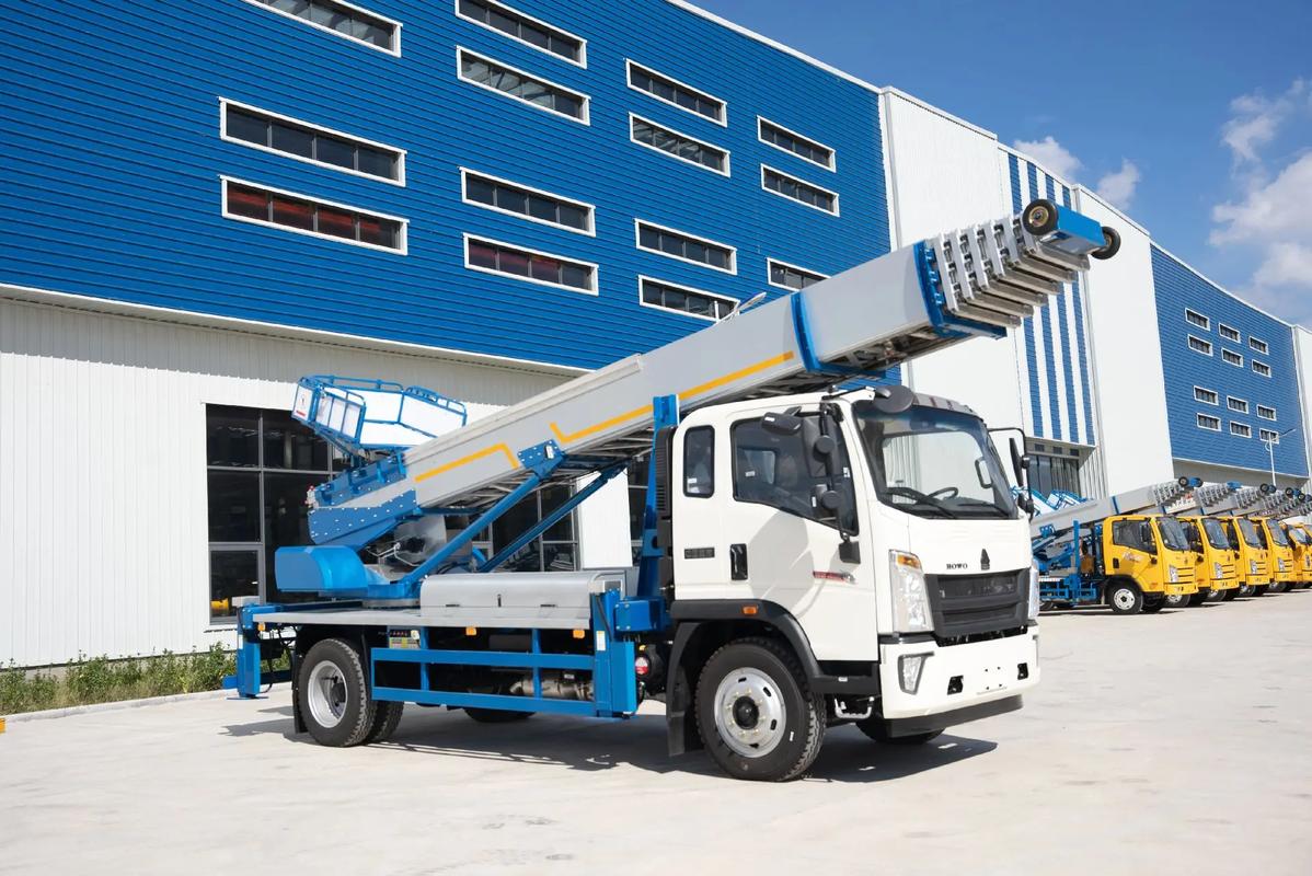 孝南出租云梯车高空作业车 建筑垃圾搬运