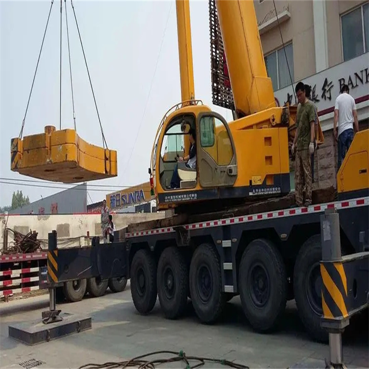 孝南当地吊车出租|机器吊装|75吨|工厂搬迁服务