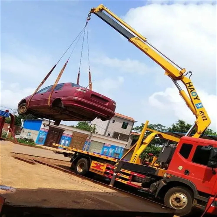 孝南吊车吊汽车的正确方法